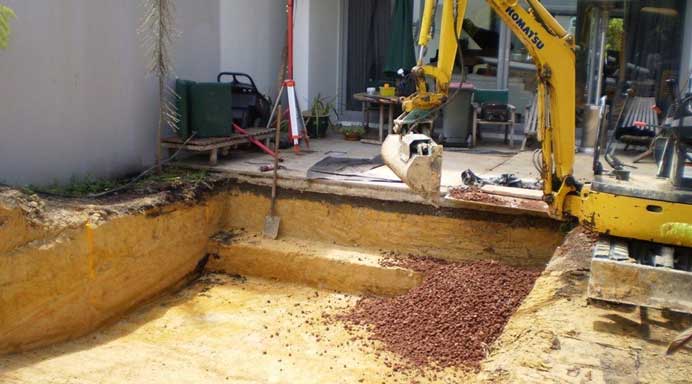 wellington excavation shot - working in backyard nz